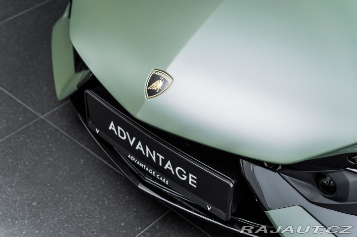 Lamborghini Ostatní modely Revuelto 2024
