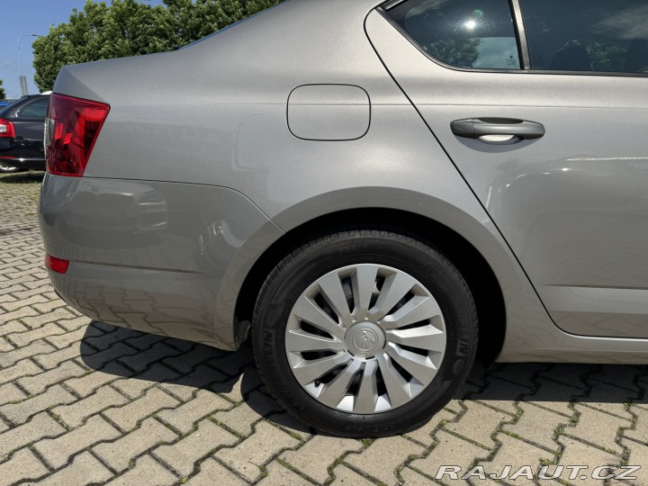 Škoda Octavia 1,4 TSI 103 KW KM 1. MAJ. 2013
