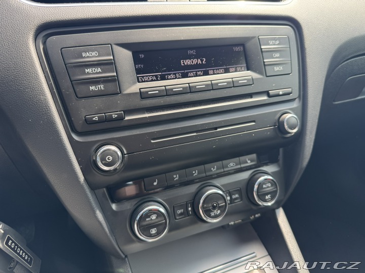 Škoda Octavia 1,4 TSI 103 KW KM 1. MAJ. 2013