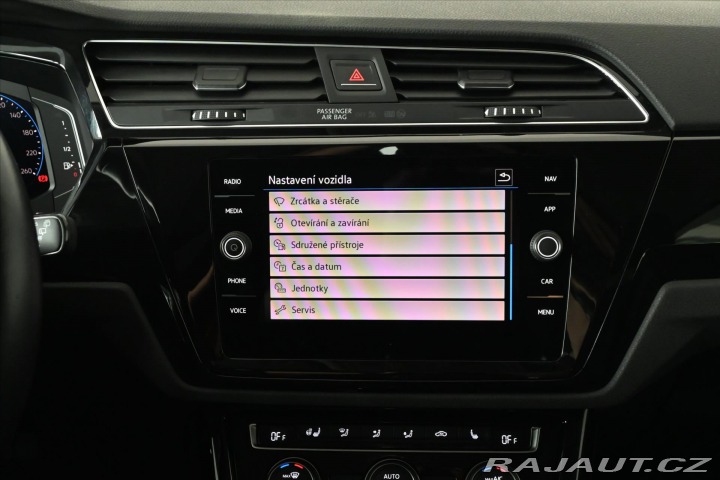Volkswagen Touran 2,0 TDi 110kW DSG *Highli 2021