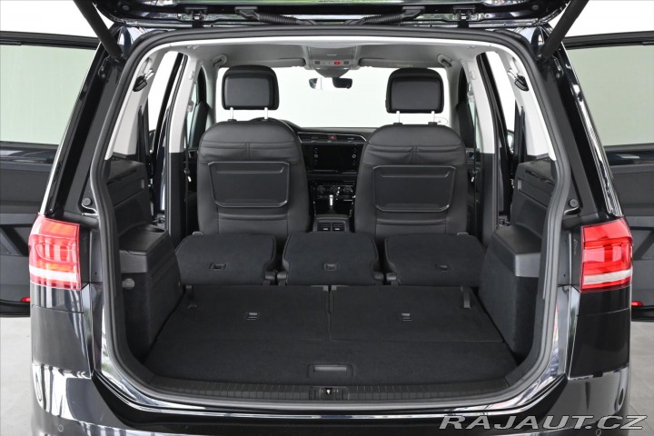 Volkswagen Touran 2,0 TDi 110kW DSG *Highli 2021