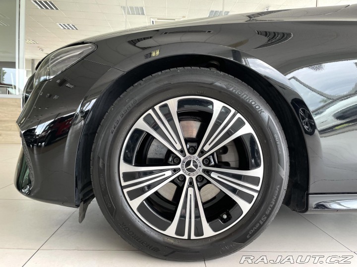 Mercedes-Benz E 220d Avantgarde*KeyLess*D 2024
