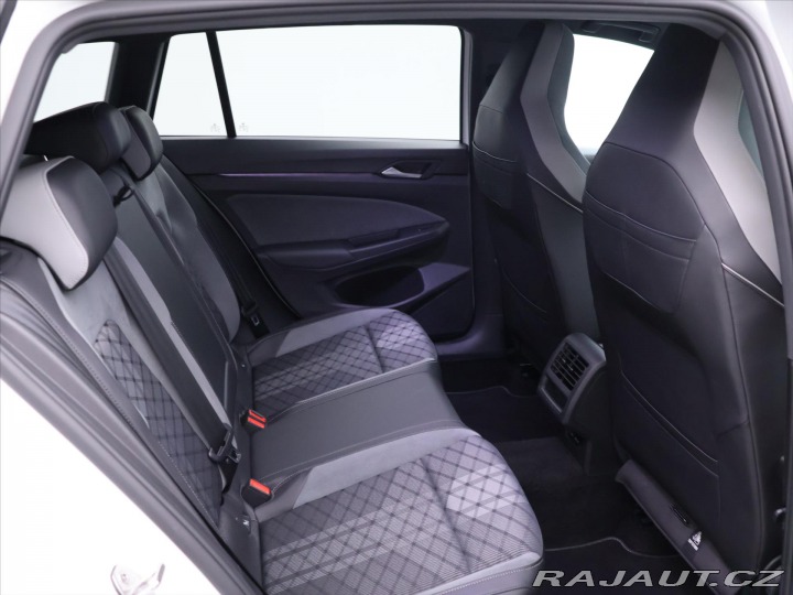 Volkswagen Golf 2,0 TDI R-line DSG Matrix 2021