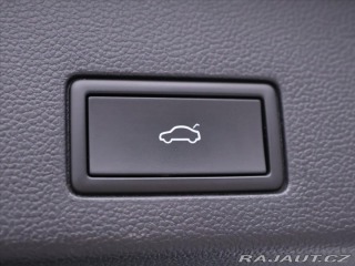 Volkswagen Golf 2,0 TDI R-line DSG Matrix 2021