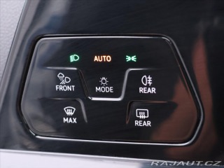 Volkswagen Golf 2,0 TDI R-line DSG Matrix 2021
