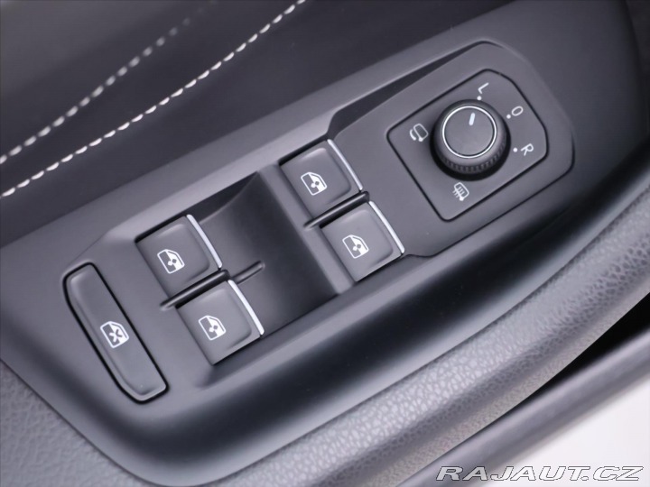 Volkswagen Passat 2,0 TDI R-line DSG 1.Maj. 2022