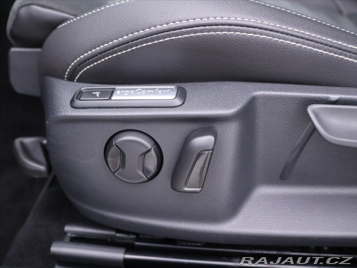 Volkswagen Passat 2,0 TDI R-line DSG 1.Maj. 2022