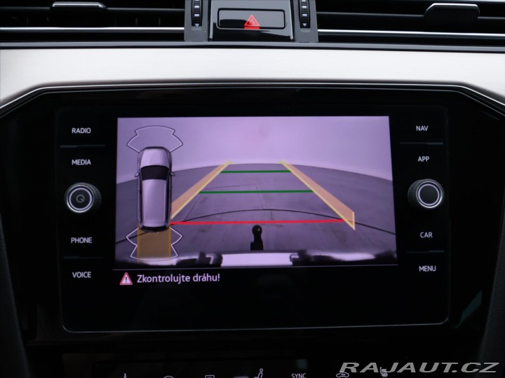 Volkswagen Passat 2,0 TDI R-line DSG 1.Maj. 2022