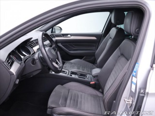 Volkswagen Passat 2,0 TDI R-line DSG 1.Maj. 2022