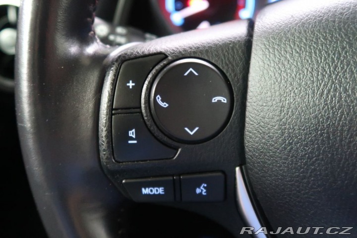 Toyota Auris 1.4D4-D,CZ,66kW,Manuál 2015