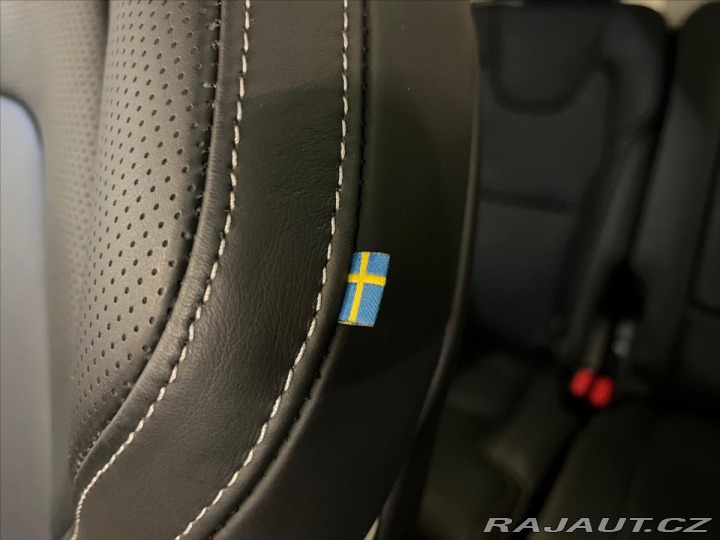 Volvo XC90 2,0 T8 AWD Ultimate ZÁRUK 2023
