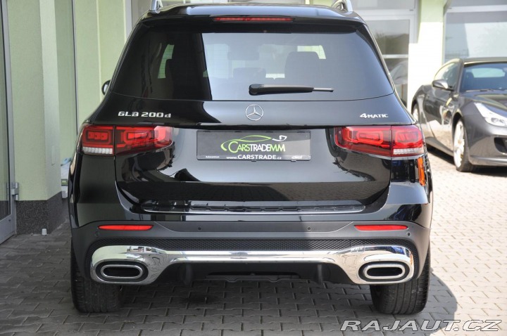 Mercedes-Benz GLB 200d 4MATIC TAŽNÉ PANORAM 2023