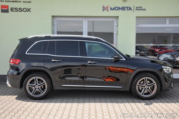 Mercedes-Benz GLB 200d 4MATIC TAŽNÉ PANORAM 2023