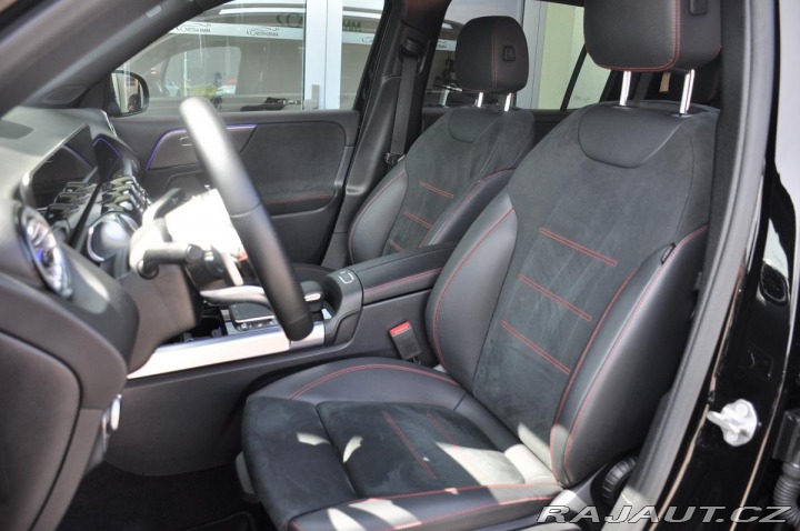 Mercedes-Benz GLB 200d 4MATIC TAŽNÉ PANORAM 2023