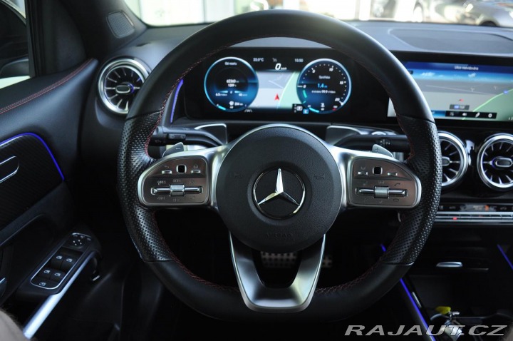 Mercedes-Benz GLB 200d 4MATIC TAŽNÉ PANORAM 2023