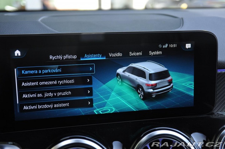 Mercedes-Benz GLB 200d 4MATIC TAŽNÉ PANORAM 2023