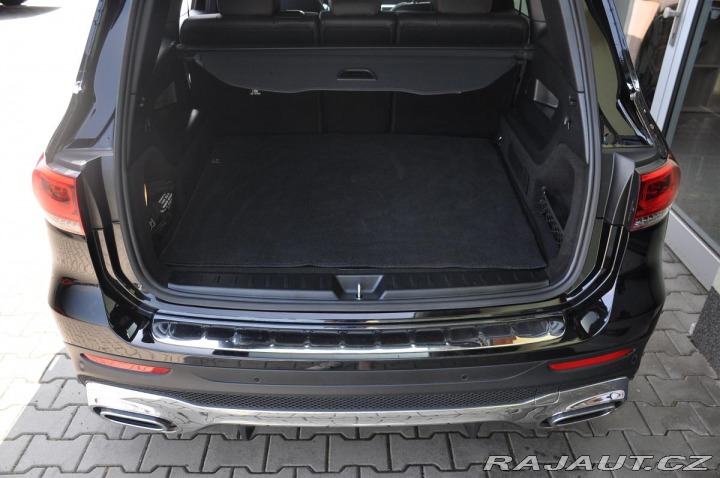 Mercedes-Benz GLB 200d 4MATIC TAŽNÉ PANORAM 2023
