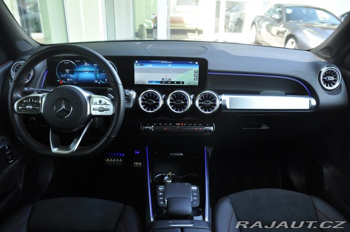 Mercedes-Benz GLB 200d 4MATIC TAŽNÉ PANORAM 2023