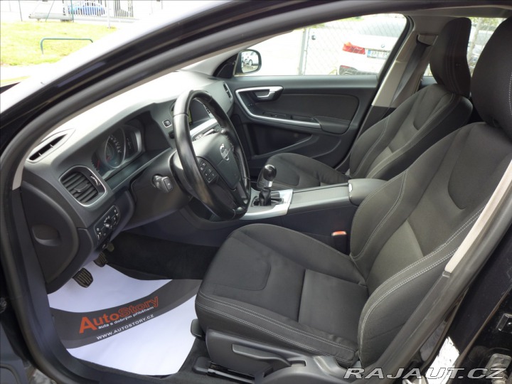 Volvo V60 1,6 D DIGI AC NAVI 2013