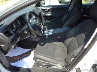 Volvo V60 1,6 D DIGI AC, SERVIS 2012