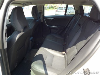 Volvo V60 1,6 D DIGI AC, SERVIS 2012