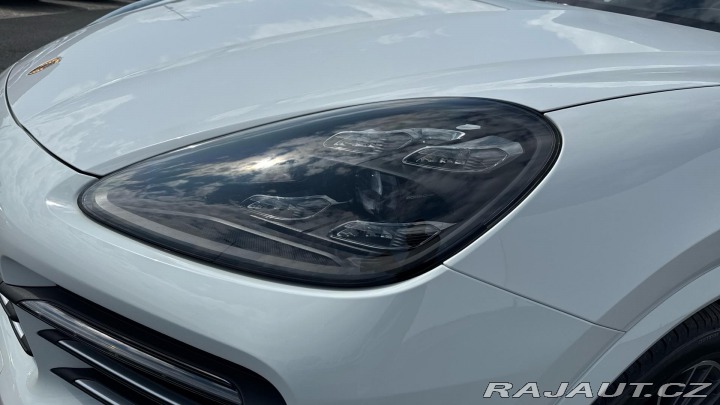 Porsche Cayenne 2022
