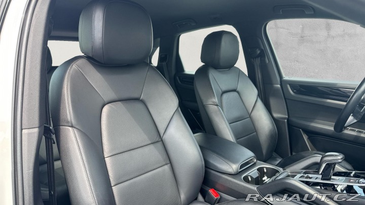 Porsche Cayenne 2022