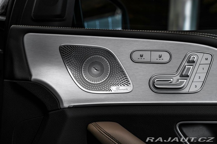 Mercedes-Benz GLE Tažné, head-up, asistenty 2019