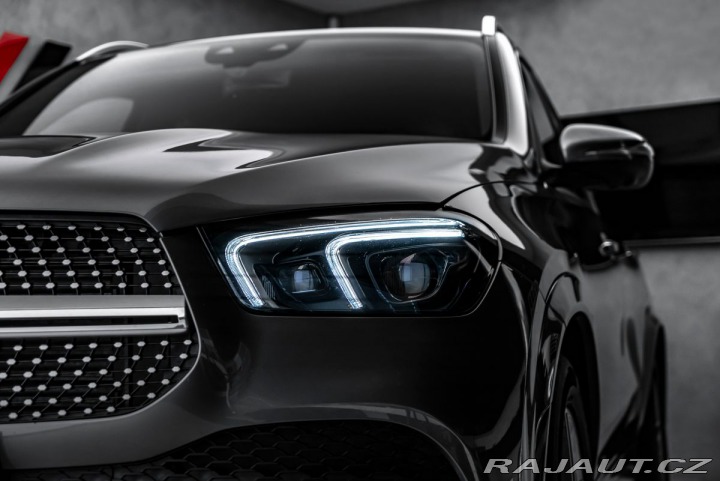 Mercedes-Benz GLE Tažné, head-up, asistenty 2019