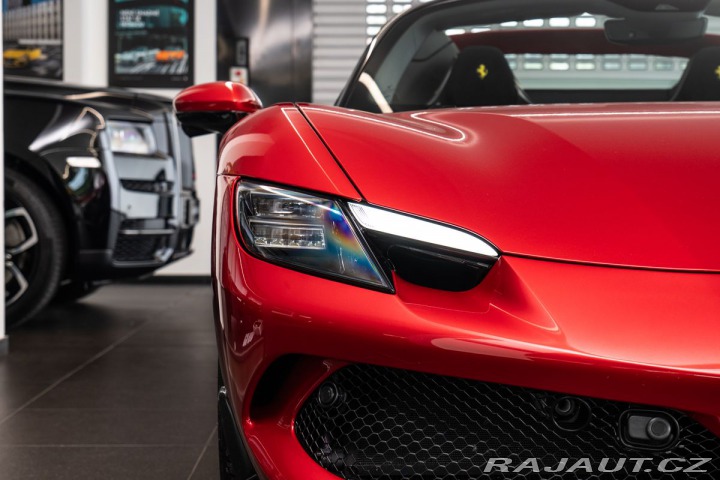 Ferrari 296 GTS 2025