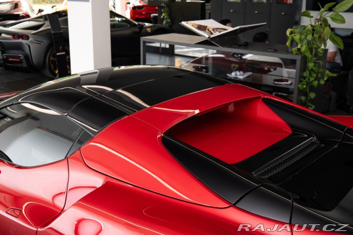 Ferrari 296 GTS 2025