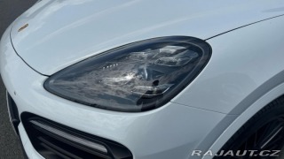 Porsche Cayenne  2022
