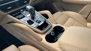 Porsche Cayenne  2022