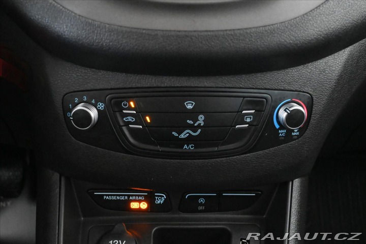 Ford Tourneo Courier 1,5 TDCi 75kW Záruka až 5 2021