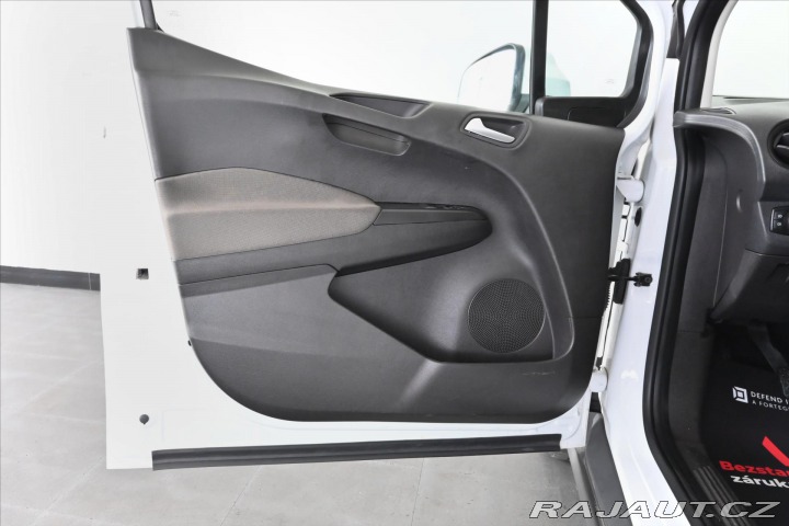 Ford Tourneo Courier 1,5 TDCi 75kW Záruka až 5 2021