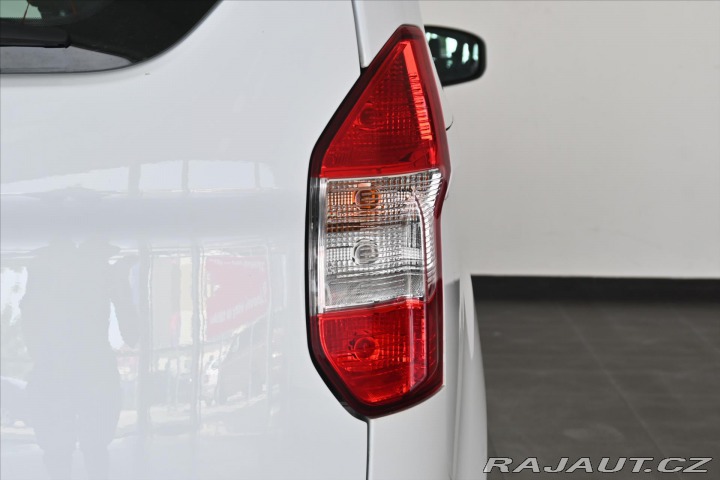 Ford Tourneo Courier 1,5 TDCi 75kW Záruka až 5 2021