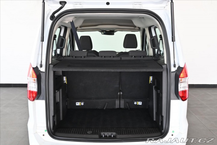 Ford Tourneo Courier 1,5 TDCi 75kW Záruka až 5 2021