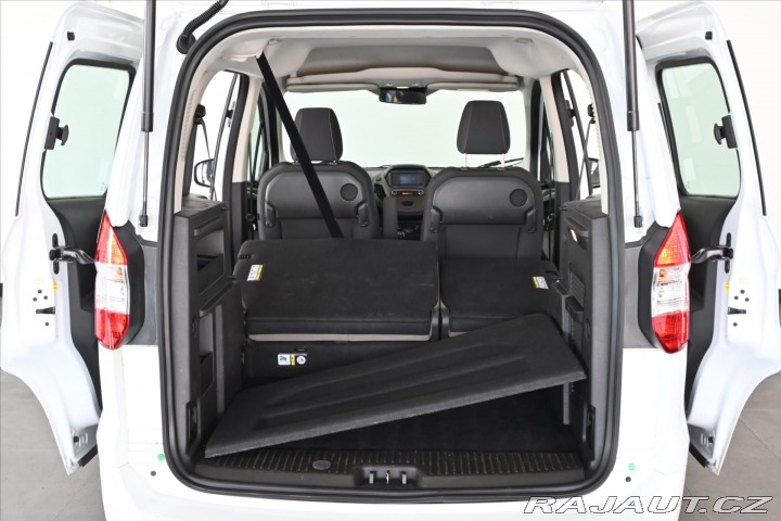 Ford Tourneo Courier 1,5 TDCi 75kW Záruka až 5 2021