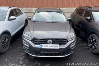 Volkswagen T-Roc 1,5 TSi 110kW DSG VŮZ PŘI 2019
