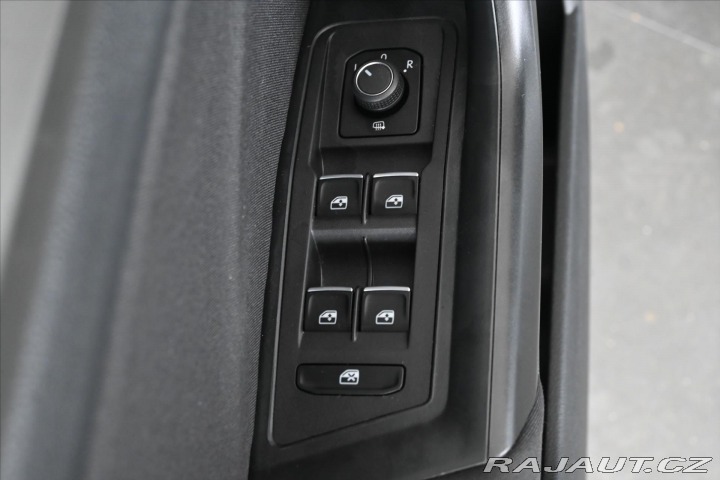 Volkswagen T-Roc 1,5 TSi 110kW DSG COMFORT 2021