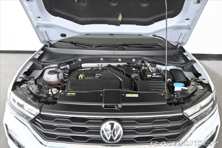 Volkswagen T-Roc 1,5 TSi 110kW DSG COMFORT 2021
