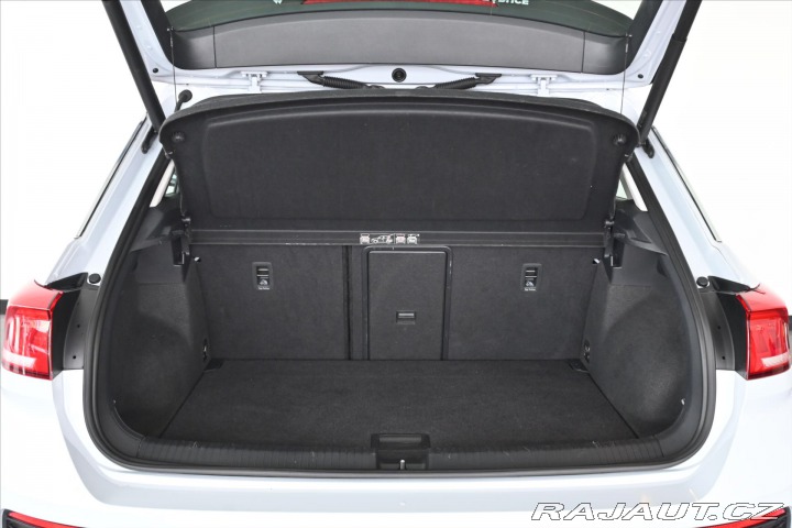 Volkswagen T-Roc 1,5 TSi 110kW DSG COMFORT 2021