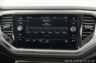 Volkswagen T-Roc 1,5 TSi 110kW DSG COMFORT 2021