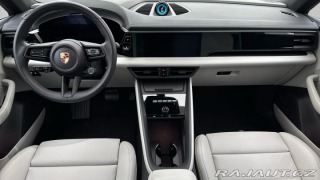 Porsche Macan 4 Electric 2024
