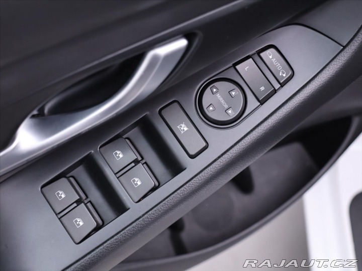 Hyundai i30 1,5 ¨T-GDI 117kW CZ 1.Maj 2022