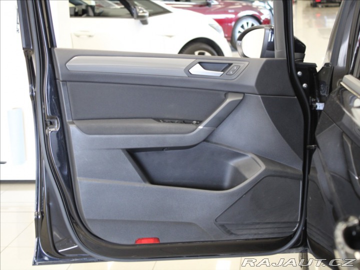 Volkswagen Touran 1,4 TSi 110kW DSG Pano.AC 2018