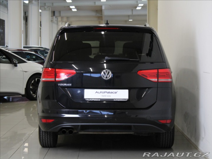 Volkswagen Touran 1,4 TSi 110kW DSG Pano.AC 2018