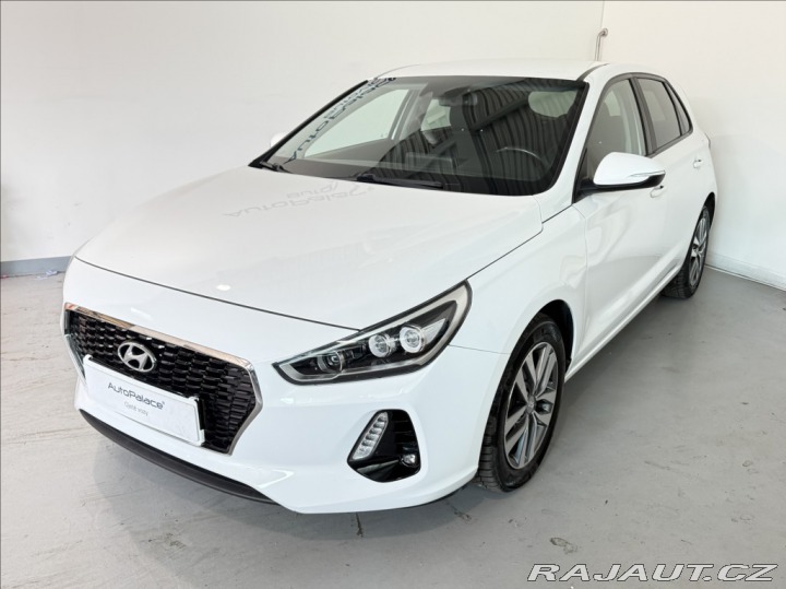 Hyundai i30 1,0 STYLE SERVISNÍ KNIHA 2017