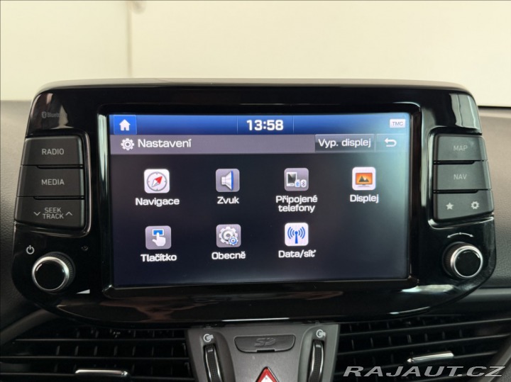 Hyundai i30 1,0 STYLE SERVISNÍ KNIHA 2017