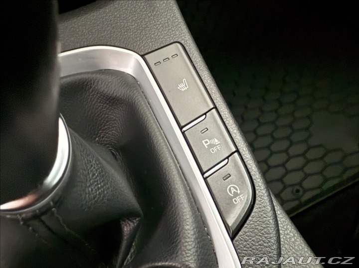 Hyundai i30 1,0 STYLE SERVISNÍ KNIHA 2017